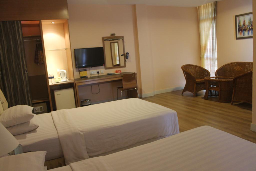 Aldy Hotel Stadthuys Malacca Exterior photo
